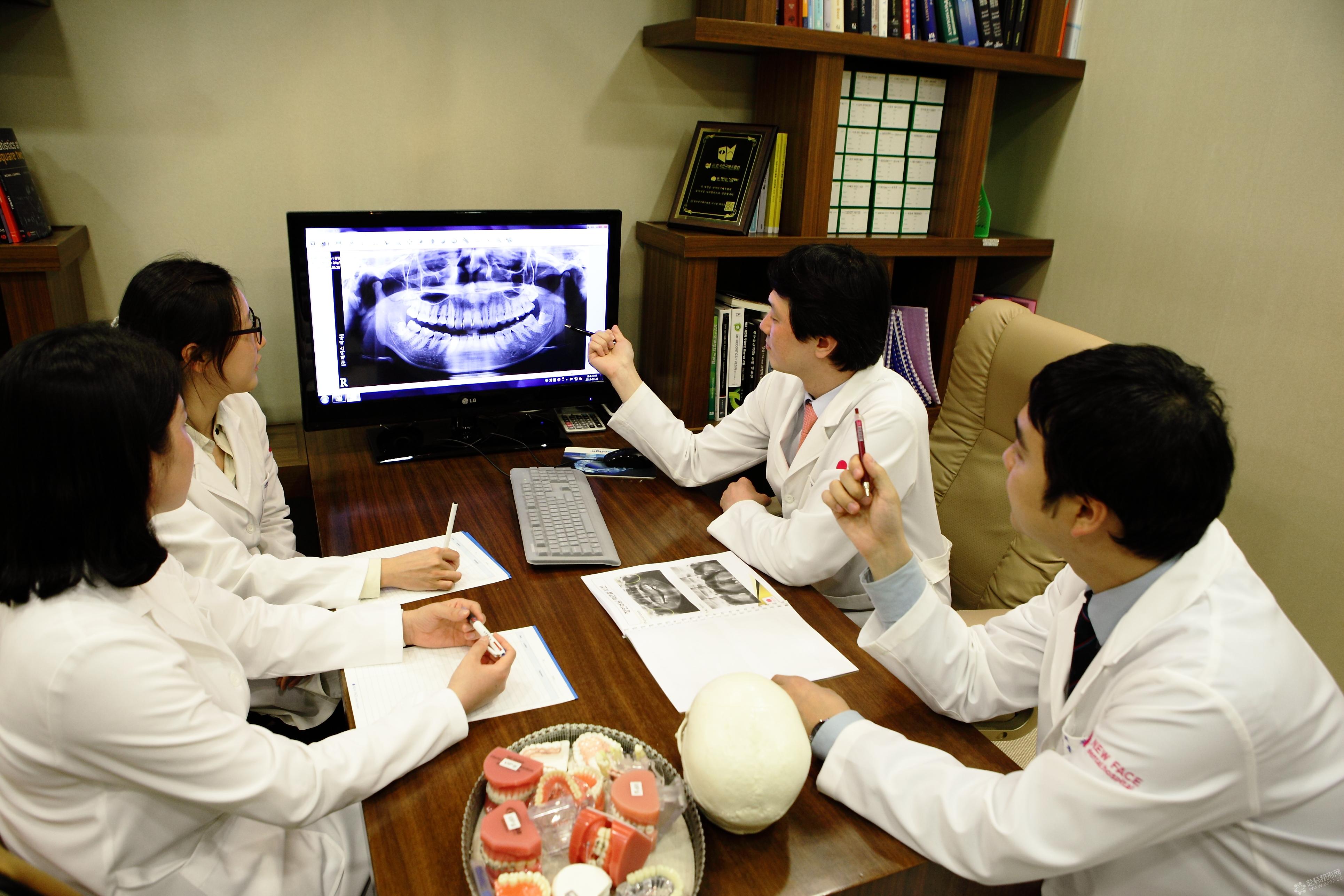 韩国纽菲斯口腔医院:韩星美牙有绝招,牙齿矫正