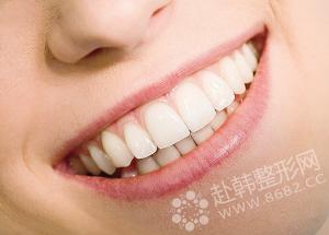 8682介绍牙齿修复的3大方法