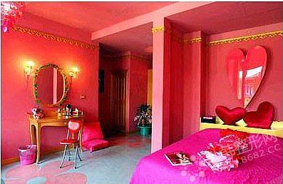 家居风水：什么人的卧室不适宜用红色？