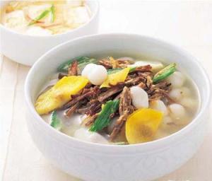 韩国乡土料理——京畿道的兆朗年糕汤