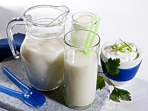 牛奶鲜为人知的4大妙用