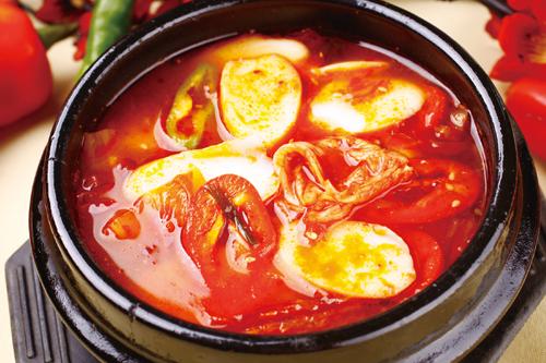 韩国鲜辣泡菜年糕汤的做法|韩国鲜辣泡菜年糕汤怎么做